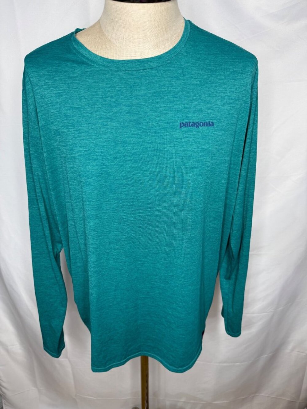 Patagonia Mens XL Long-Sleeve Graphic Tee Teal Lightweight Ocean Logo